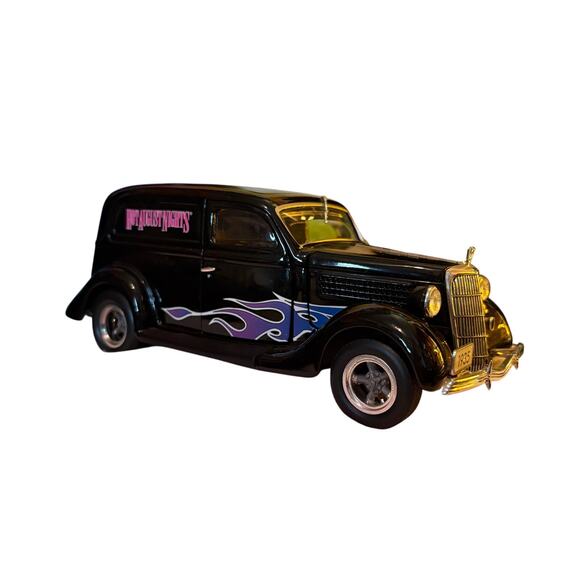 Snap-on Hot August Nights 1935 Ford Sedan Delivery 1:24 Die-Cast with Box - Picture 1 of 6